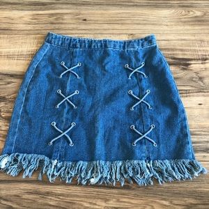 cute jean skirt!